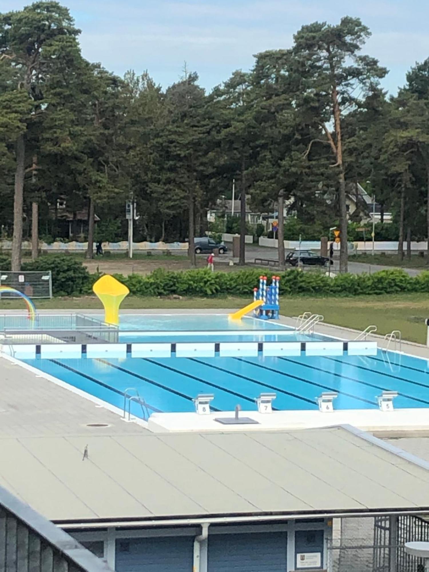 Ahusbrygga Apartment Hotel Εξωτερικό φωτογραφία