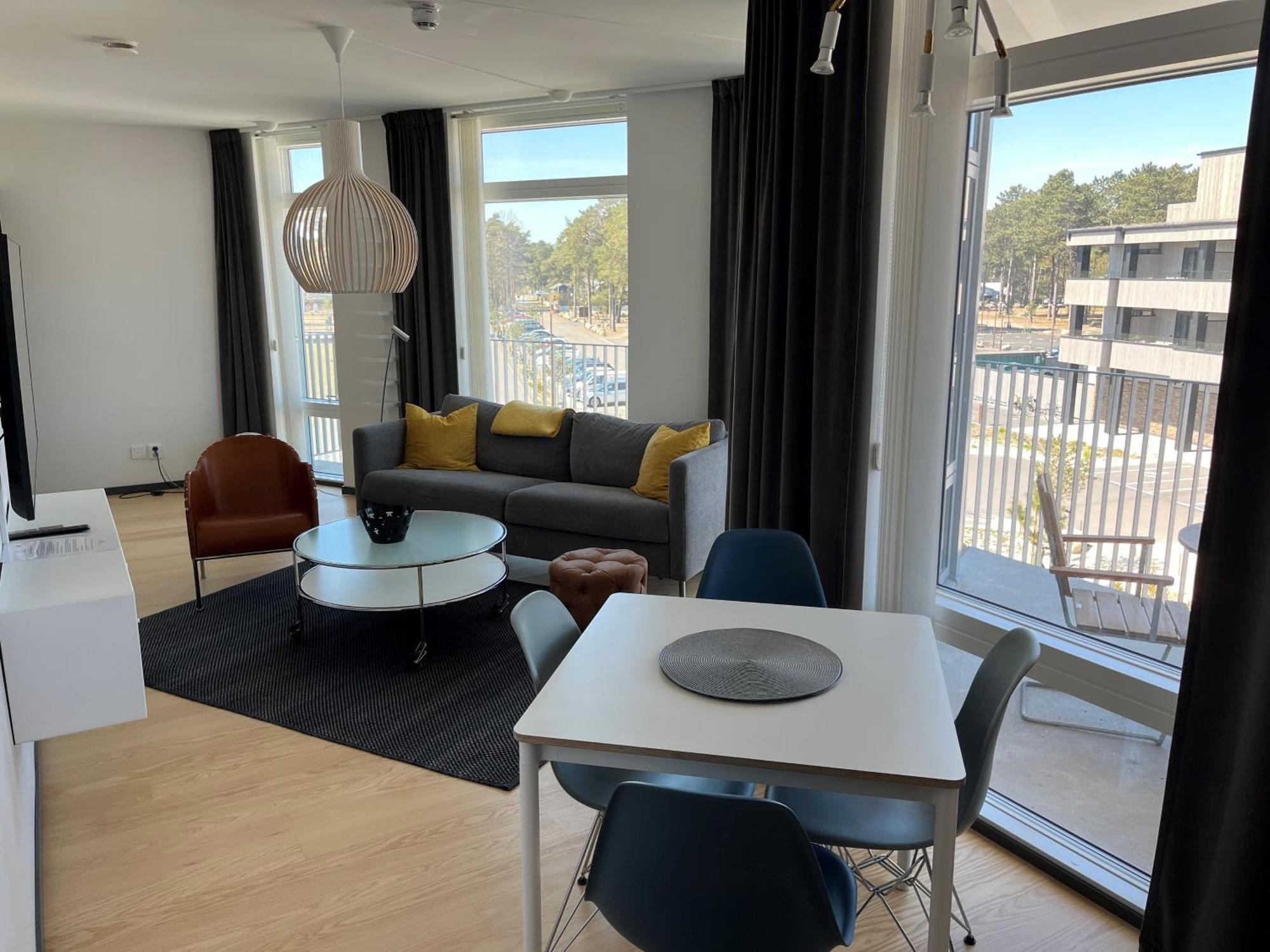 Ahusbrygga Apartment Hotel Εξωτερικό φωτογραφία