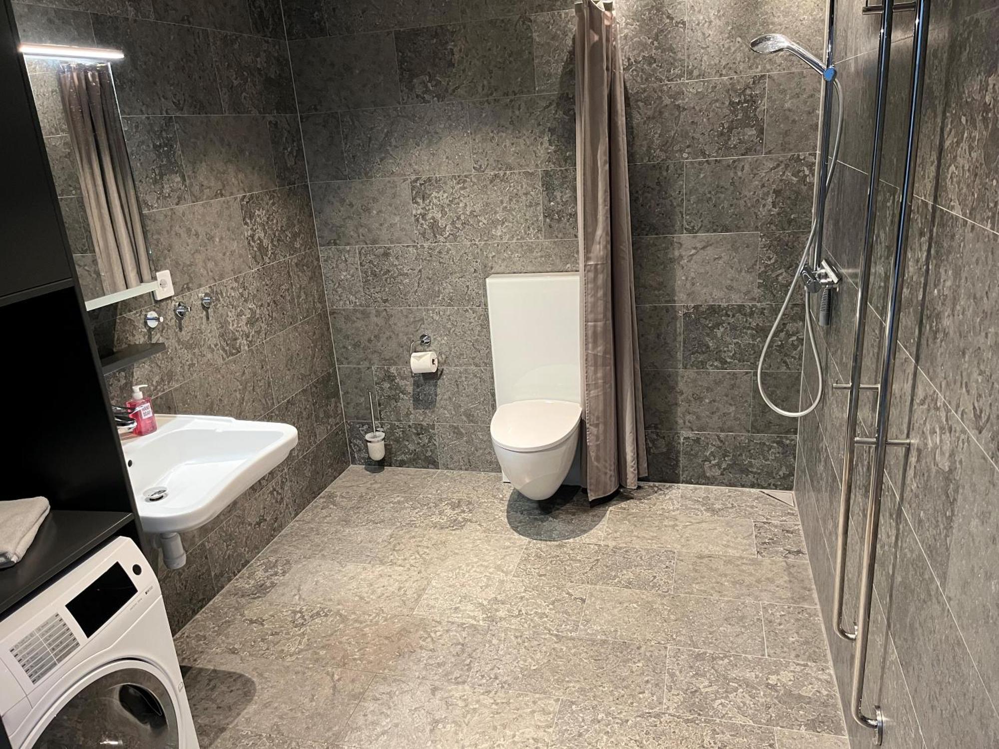 Ahusbrygga Apartment Hotel Εξωτερικό φωτογραφία