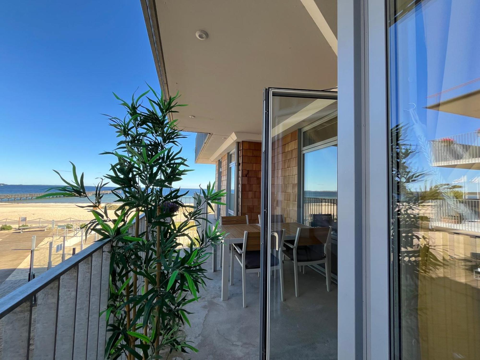 Ahusbrygga Apartment Hotel Εξωτερικό φωτογραφία